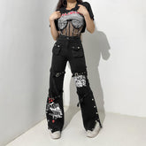 Heiße Jeans mit hoher Taille und Metallschnalle